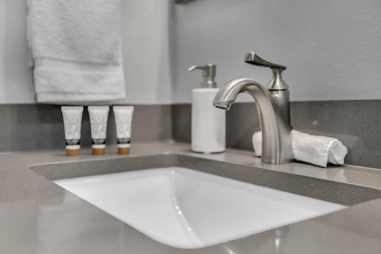 شقة New 1/1 :Loft Minutes From Heart Of Tampa -Unit C المظهر الخارجي الصورة